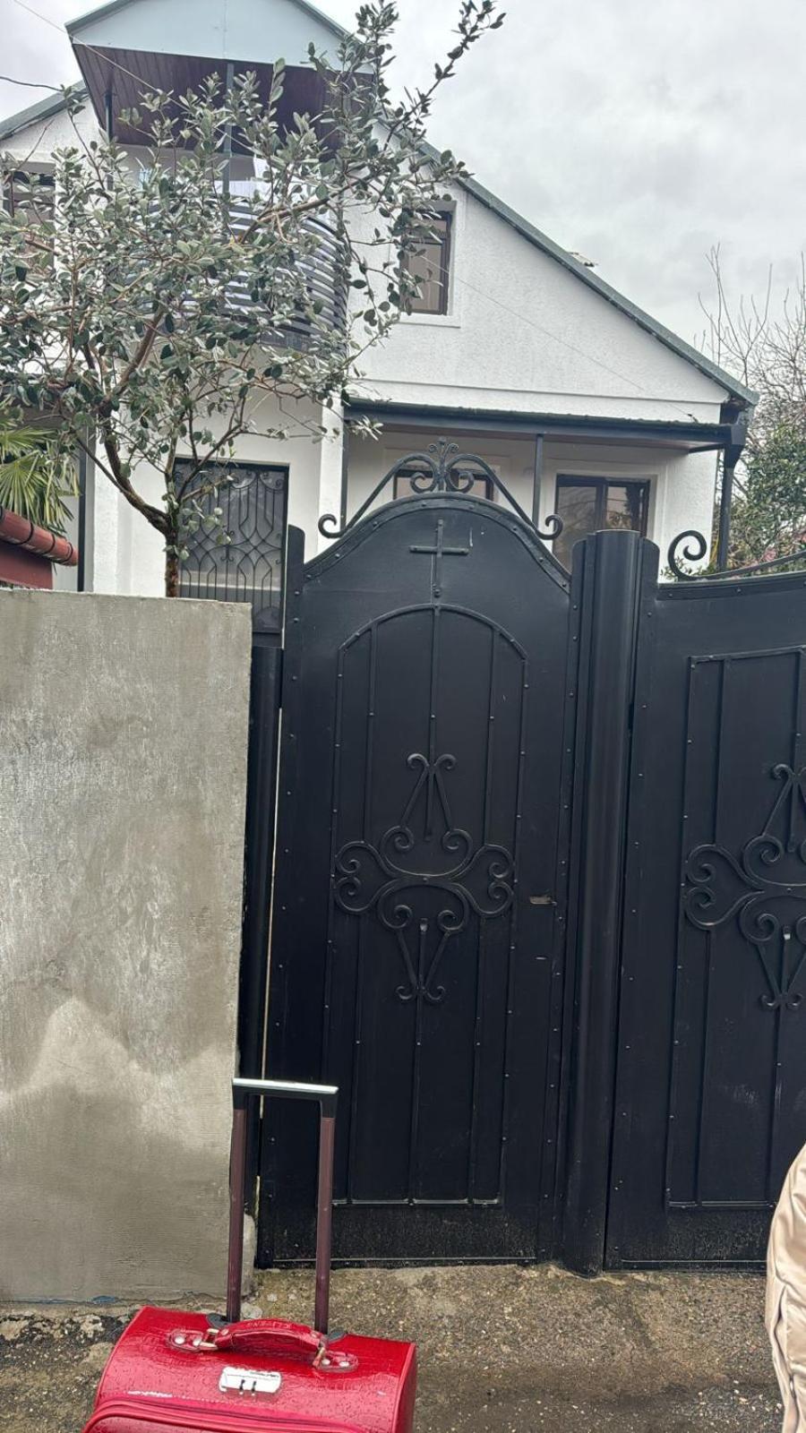Nino & Irodi'S Guest House Kʼutʼaisi Exterior foto